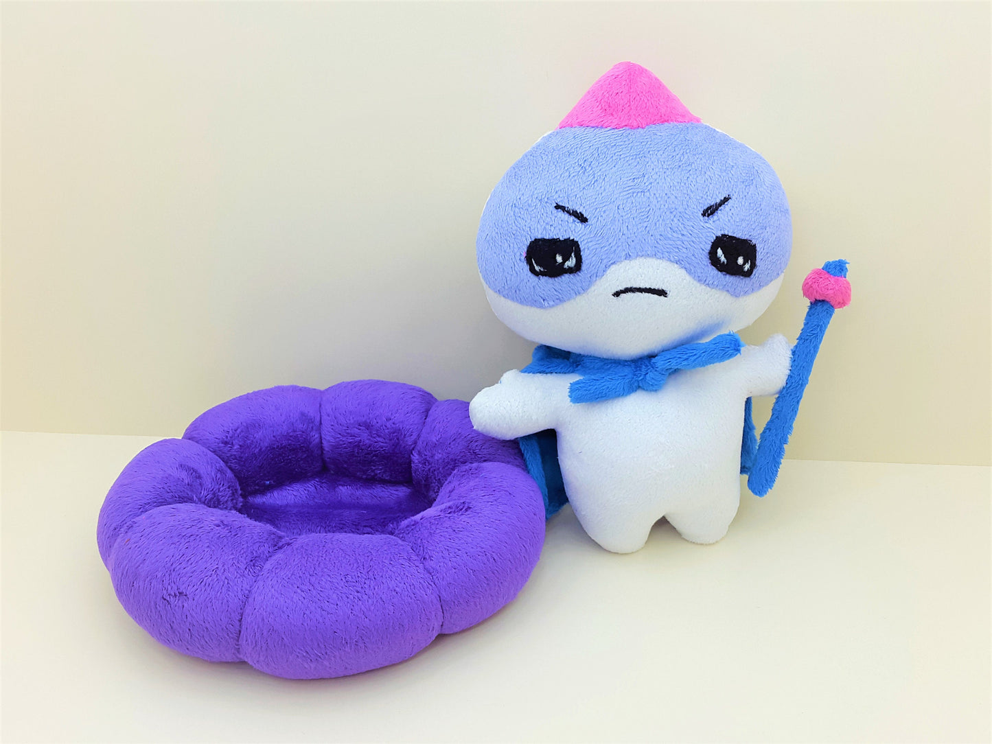 Rainbow King Glummy Glooma plush